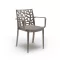 Scaun de gradina Trinity din plastic cu cotiere cappuccino