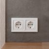 Priză dublă Nova cu cadru alb