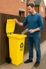 Coș de gunoi 120 l galben, cu roți de cauciuc