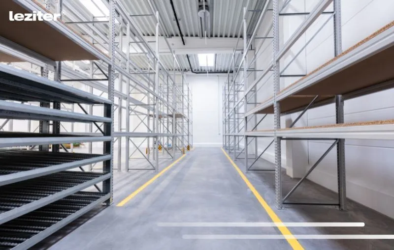 Ai sarcini grele? Alege rafturi metalice industriale tip „salgó”